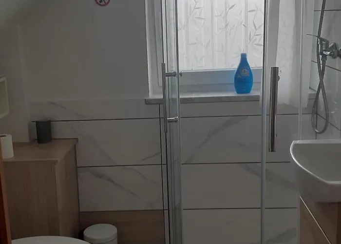 Privatunterkunft Privatzimmer *
